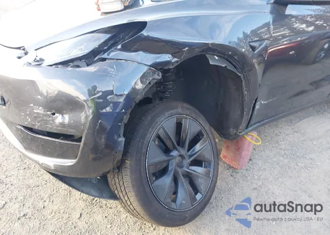 2025 Tesla Model Y Long Range Dual Motor All-Wheel Drive из США, поврежденный, VIN 7SAYGDED0SF253005